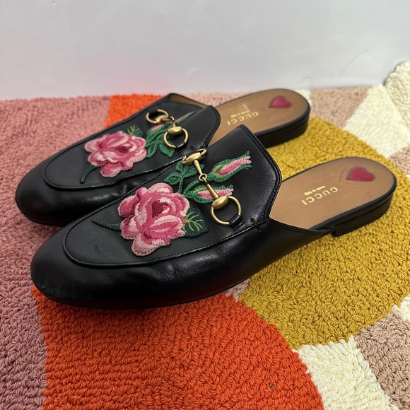 Gucci women’s Princetown embroidered black floral rose mules size 40 1/2 - Picture 2 of 14